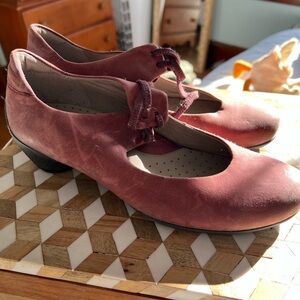 Ecco Women's Rose Leather Flats